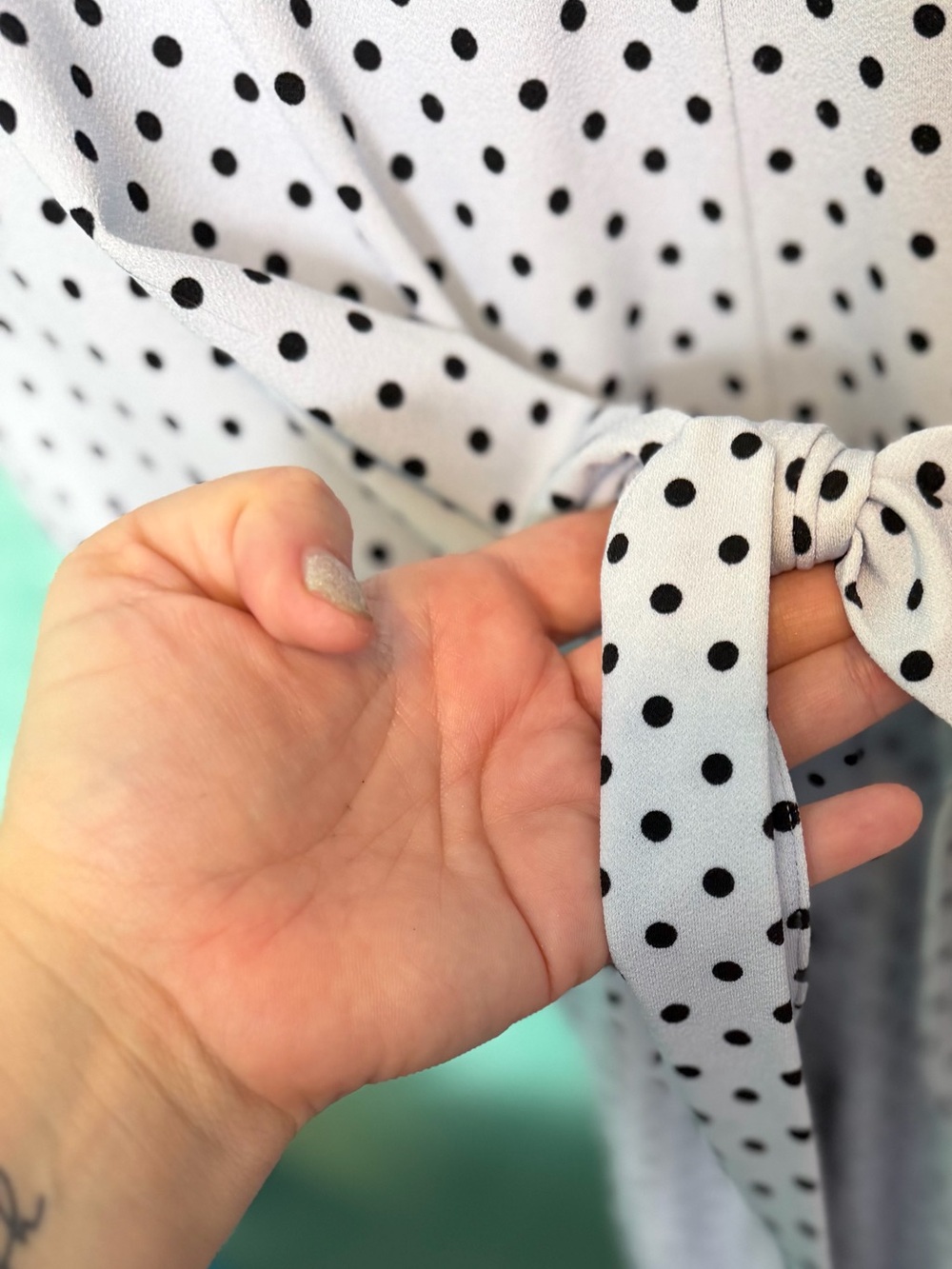 🤍🖤DEX Polka Dot Tie-Front Midi Dress in White and Black - Picture 4 of 14